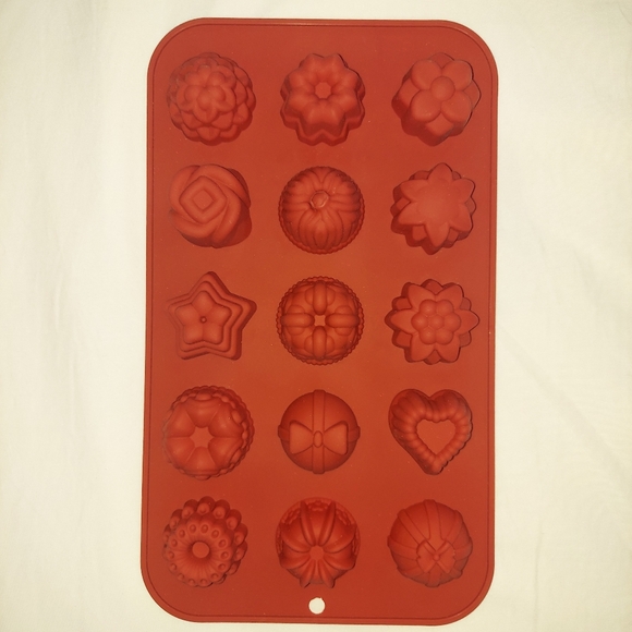 Premium 24-Piece Silicone Chocolate Mold Set: Elevate Your Confections! - Picture 1 of 3
